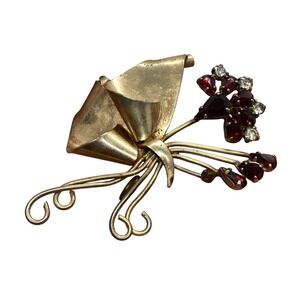 Vintage P&F Gold Filled Red & White Floral Organic Rhinestone Brooch Pin‎ 7.4g